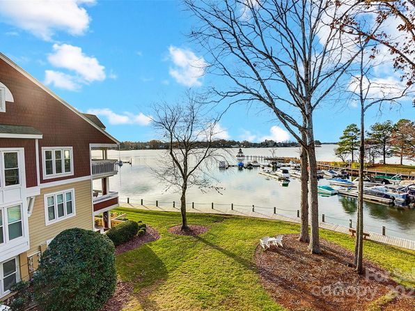 703 Southwest Dr, Davidson, NC 28036