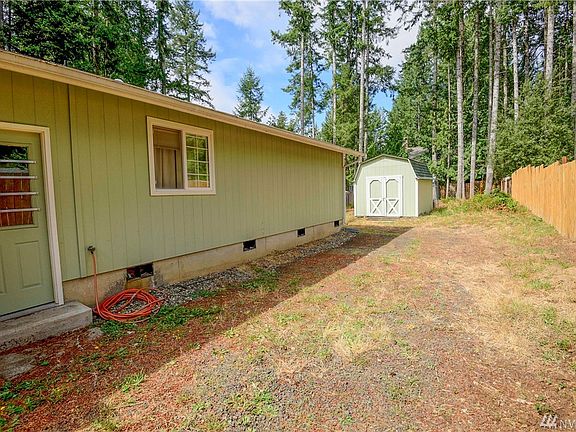 4th image of 40 SE Copper Mountain Ct
