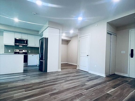 5th image of 50 Herrick Ave #334