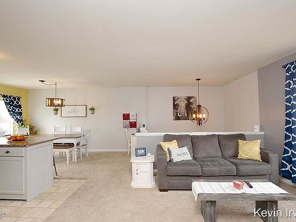 5th image of 16312 Trent Ridge Dr NE