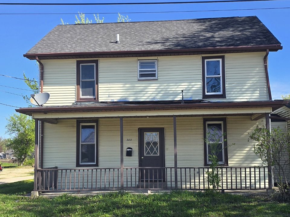 1st image of 302 4th Ave NE