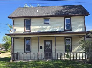 302 4th Ave NE, Dyersville, IA 52040