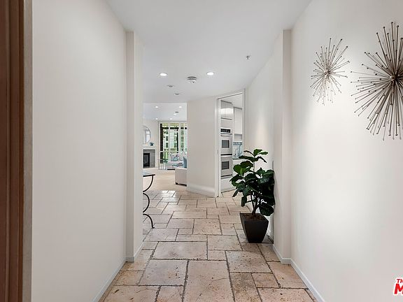 2nd image of 10490 Wilshire Blvd APT 306