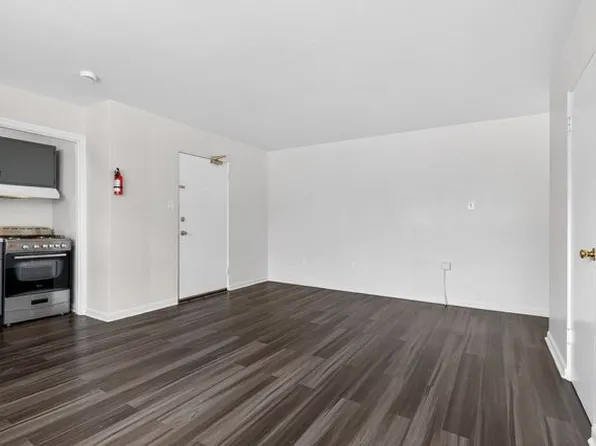 9 & 11 Sanhican Dr #B4, Trenton, NJ 08618