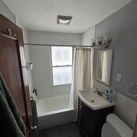 65 Saxton St #2 — Photo 5
