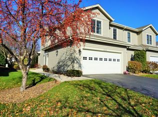 1604 Lindsay Way, Waukesha, WI 53186