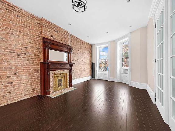 3rd image of 621 Macon St #2