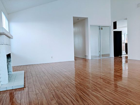 3rd image of 4294 Sayoko Cir