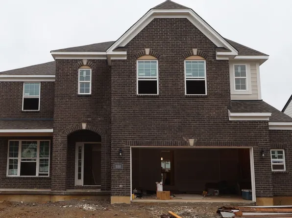 550 Goldfinch Dr, Beavercreek, OH 45434