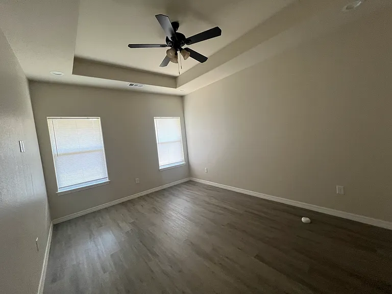 5573 Mars Ave — Photo 5