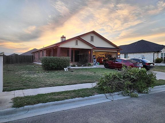 5th image of 9401 Cricket Dr