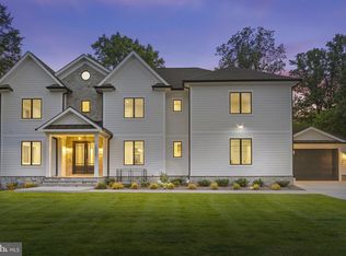10406 Holbrook Dr, Potomac, MD 20854
