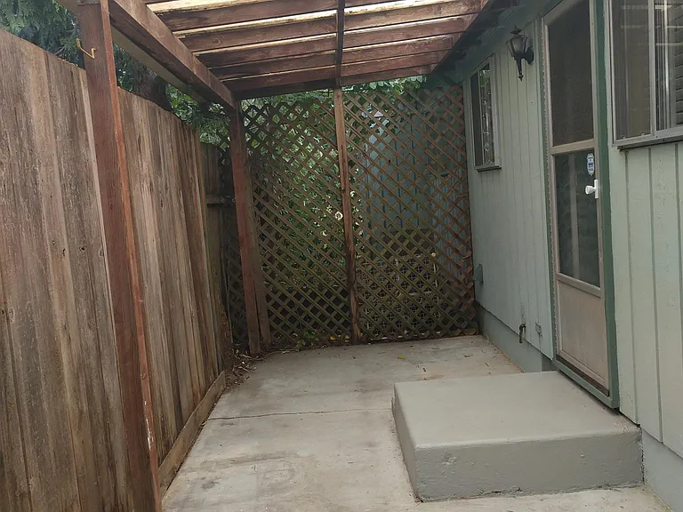 110 SW 137th Ave #2 — Photo 21