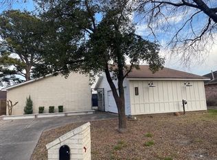 311 Edgeton Ct, Houston, TX 77015