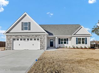 94 Talbert Dr, Rocky Point, NC 28457