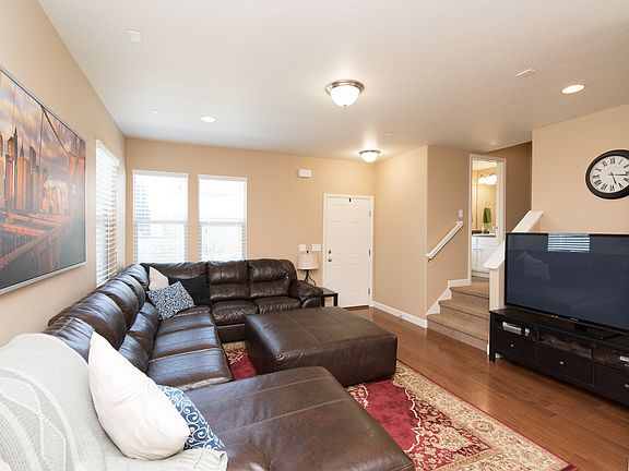 3rd image of 10223 S Clarks Hill Dr
