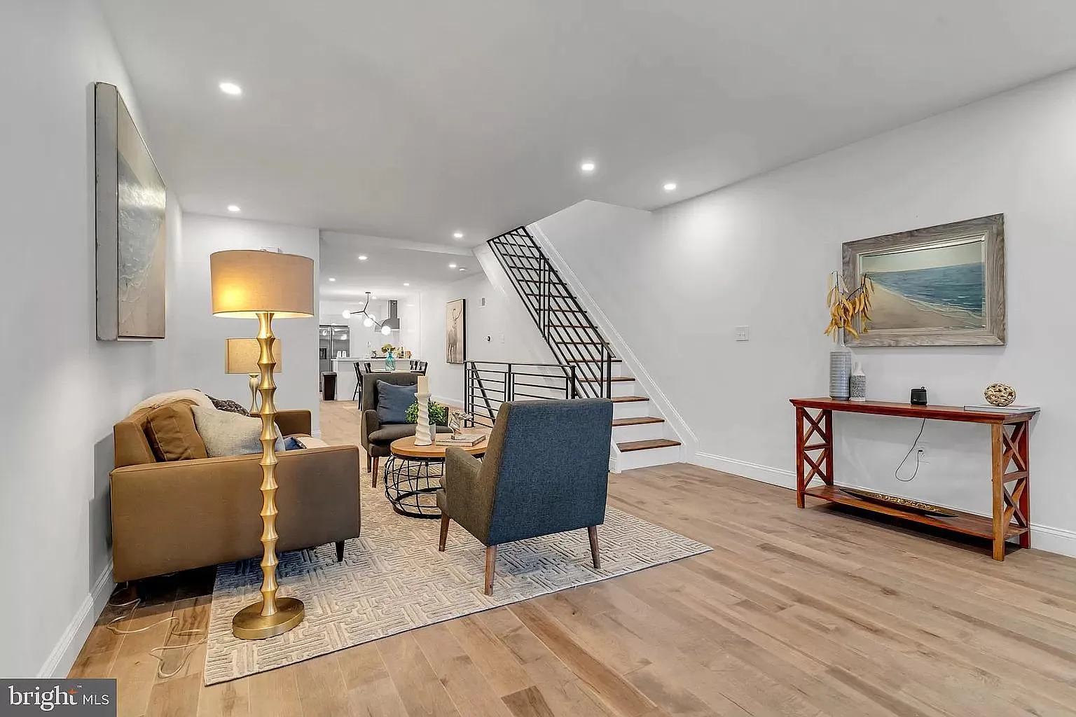 5612 Catharine St — Photo 1