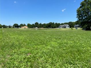 827 W 17th St, Ottawa, KS 66067