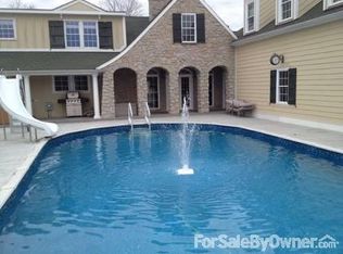 2945 Chapel Ln, New Albany, IN 47150