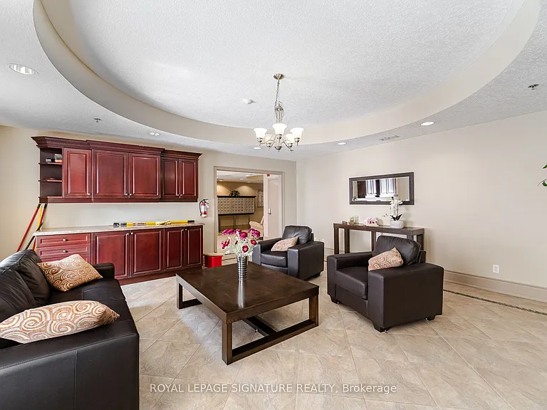 47 Caroline St N #307 — Photo 34