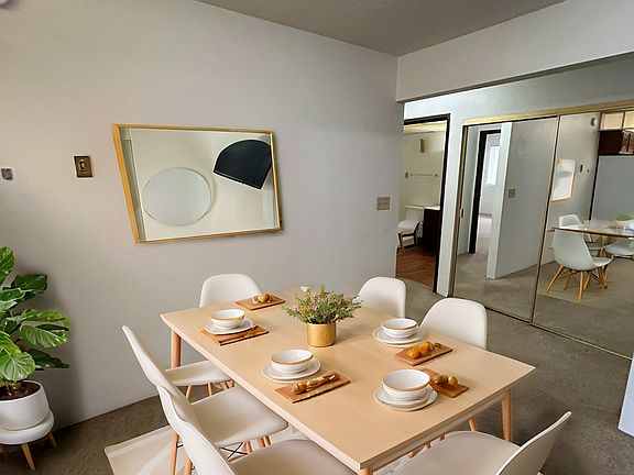 3rd image of 215 E Arbor Ave #2B-2Ba-1031Sqft