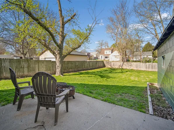 3220 SW 13th St, Des Moines, IA 50315