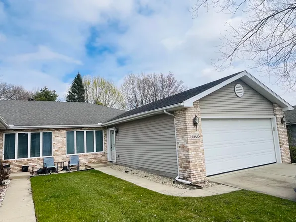 6935 Swan Ln, Schererville, IN 46375