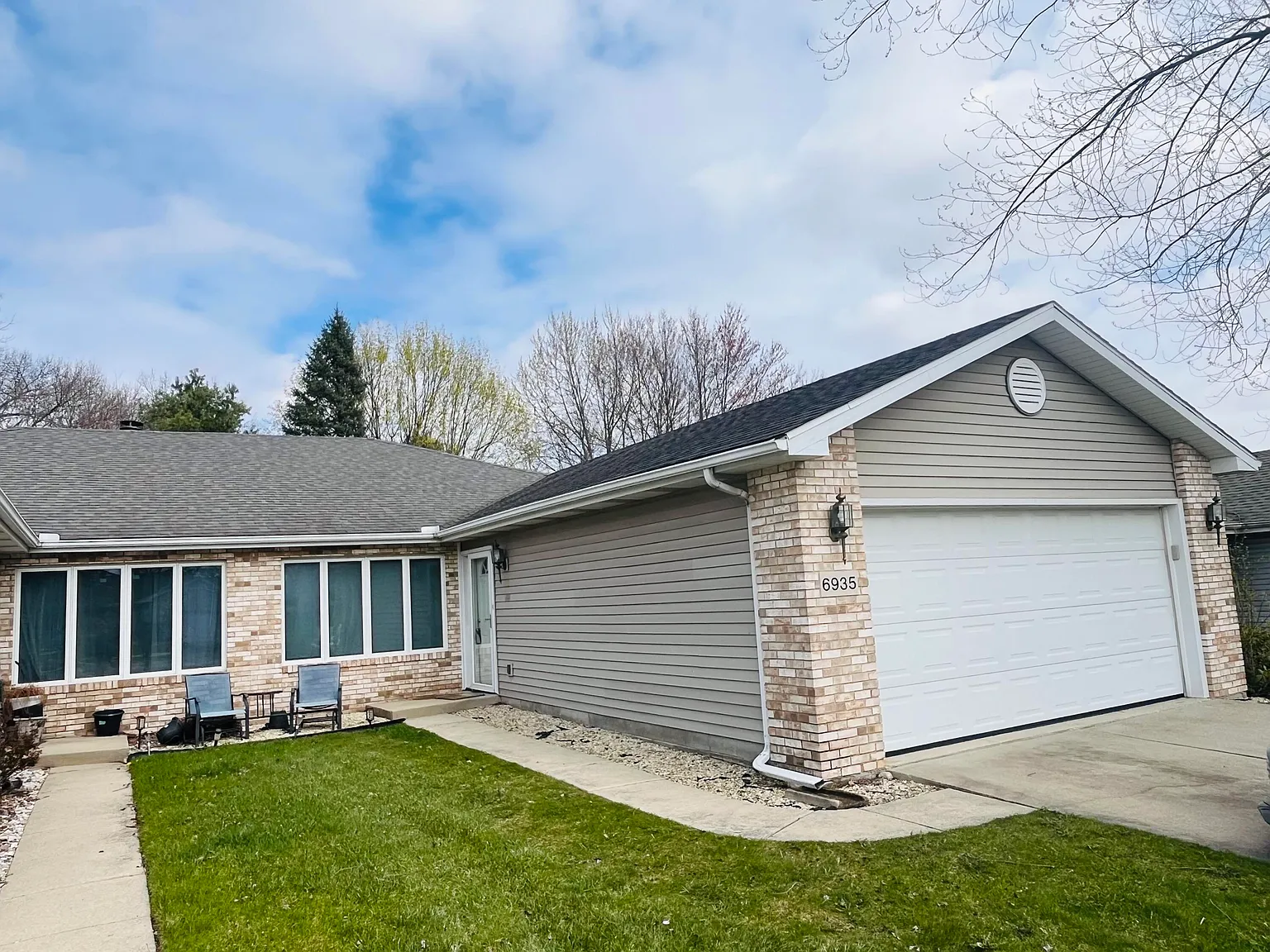 6935 Swan Ln photo 1
