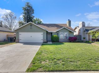 3235 W Rialto Ct, Visalia, CA 93277