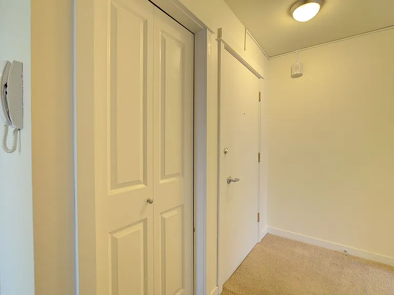 11525 Greenwood Ave N #401 — Photo 3