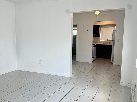 4th image of 1101 Euclid Ave #8