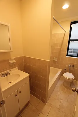 Rented by E and G Realty Group | media 15