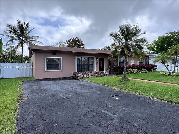 2nd image of 15303 SW 102nd Pl