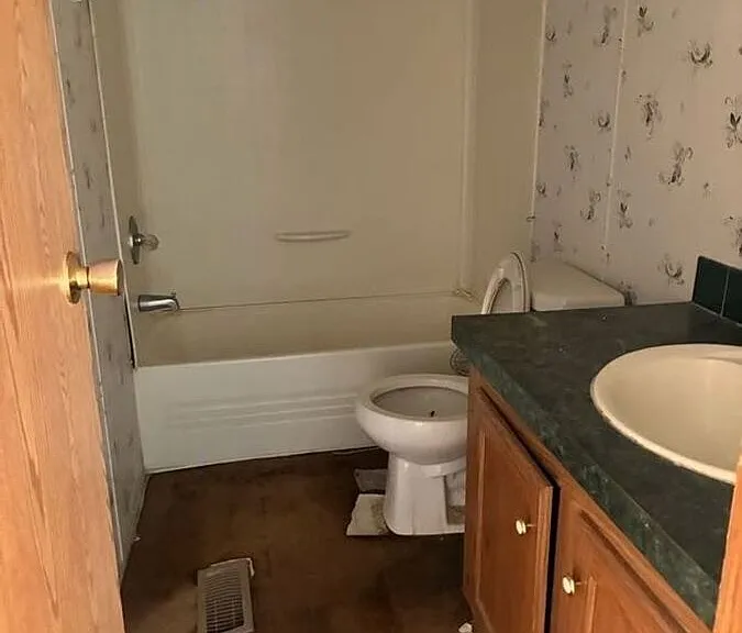 663 E Mills Dr — Photo 23