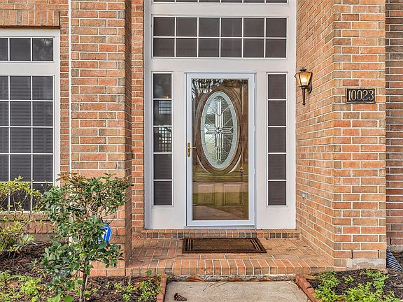 4th image of 10023 Katherine Ct