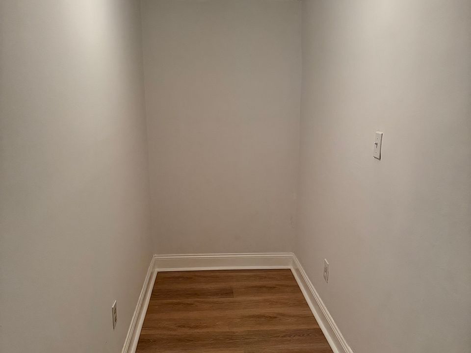 1st image of 43 Selkirk Rd #1