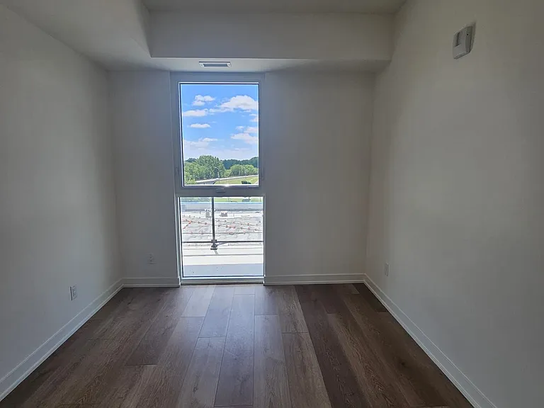 33 Erie Ave #614 — Photo 16
