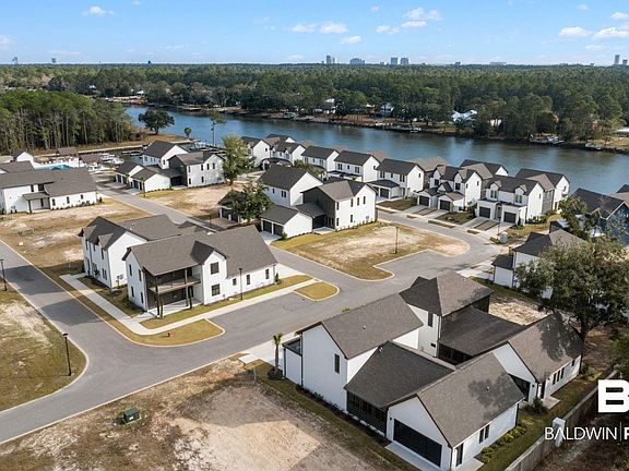 4th image of 926 Inlet Cir