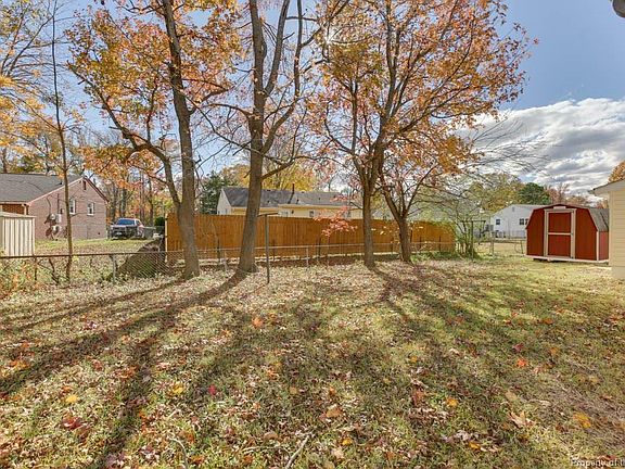 5th image of 10717 River Falls Way