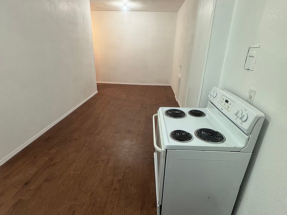 2nd image of 7525 Coors Blvd SW #B