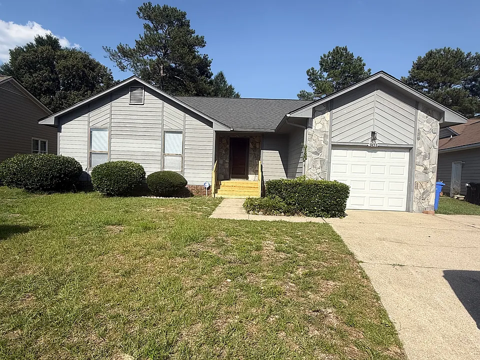 3453 Hastings Dr
