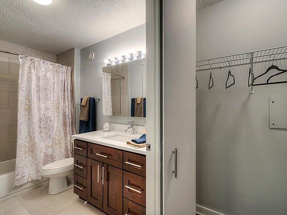 3rd image of 33 W Ontario St #7A