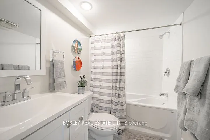 15 Manor Rd E #BASEMENT — Photo 14