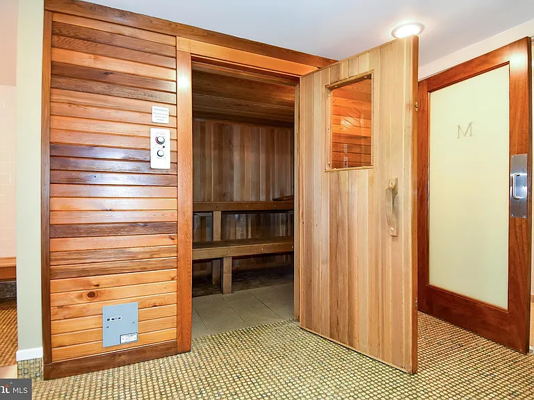 5500 Holmes Run Pkwy #1007 — Photo 37