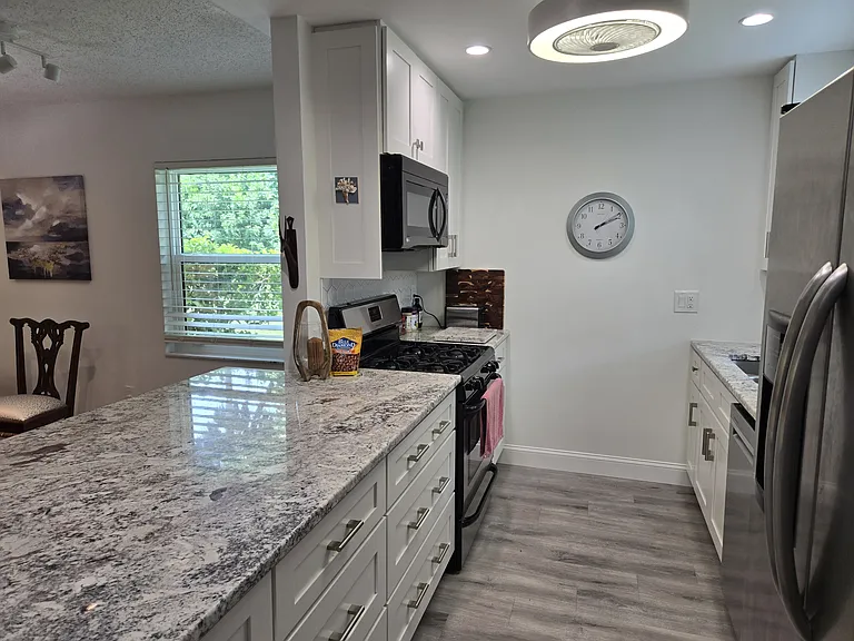 5019 Village Gardens Dr #31 — Photo 11