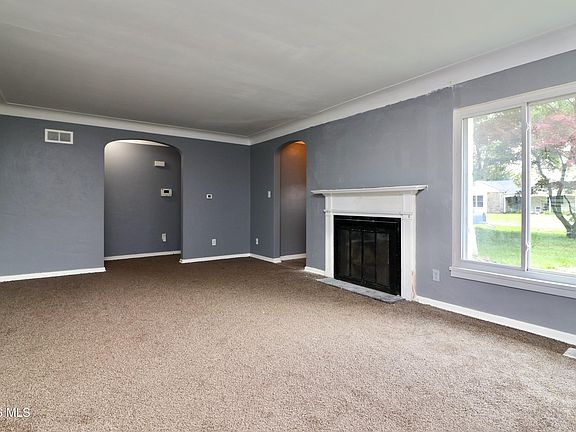 4th image of 2026 Grecourt Dr