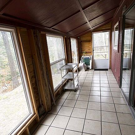 3rd image of 801 Sugar Pine Dr