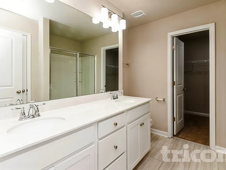 205 Spring Knoll Dr — Photo 9