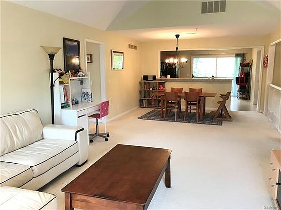 3rd image of 28439 Carlton Way Dr #1
