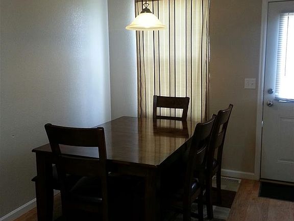 5th image of 791 Reshaw Cir